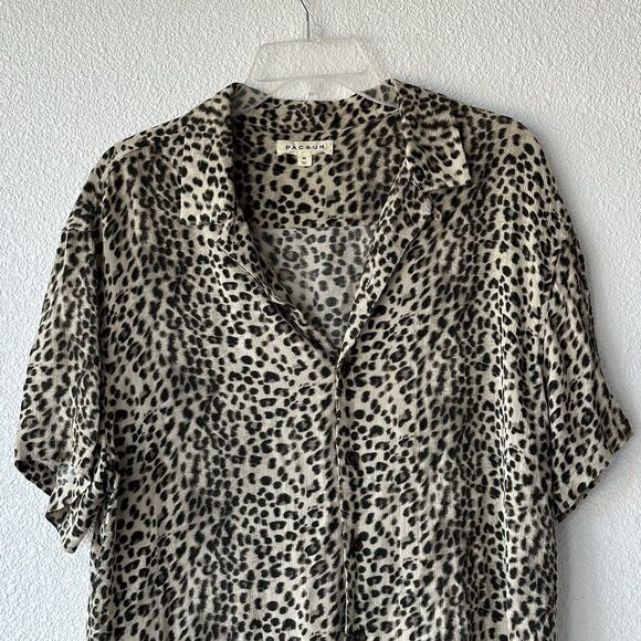 Pac Sun Leopard Print Shirt Short Sleeve Button Down Collar Size M - Picture 3 of 12